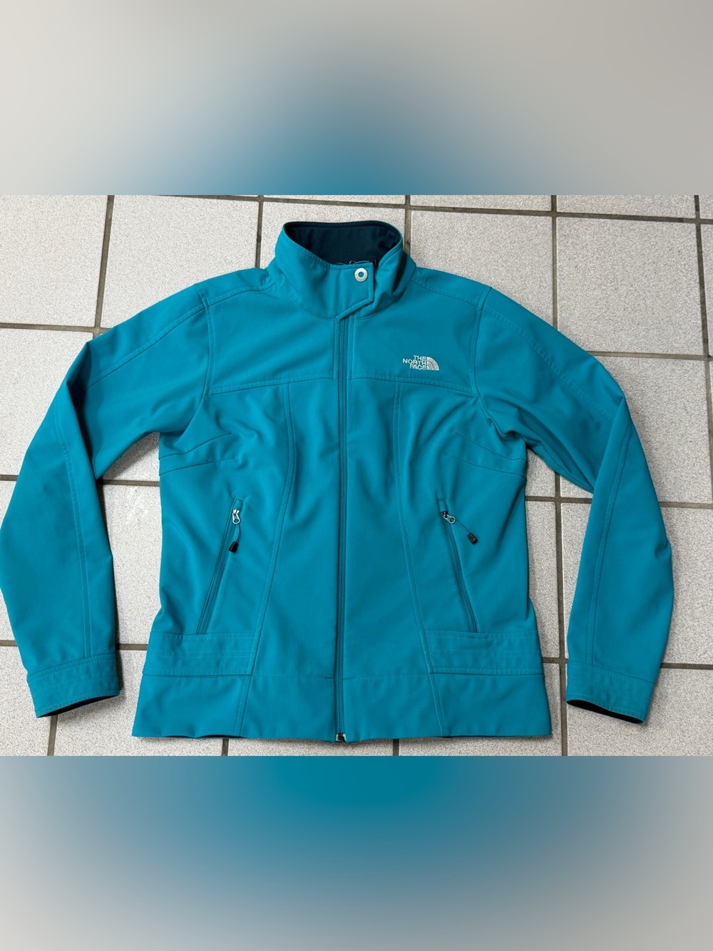 The North Face Women’sTeal Soft ShellJacket Medium Full Zip Fleece Lined Stretch